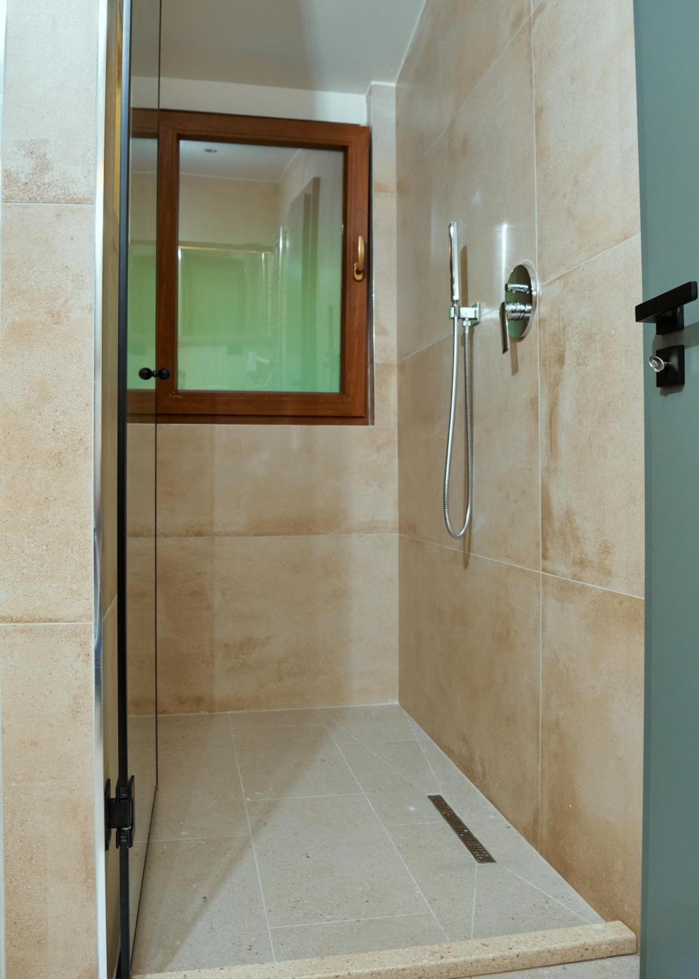 'Gurra Family' Guesthouse Теті Екстер'єр фото
